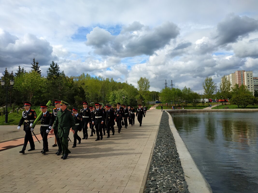 С Праздником, друзья! С нашей Победой! - Андрей Лукьянов С Праздником, друзья! С нашей Победой! - Андрей Лукьянов