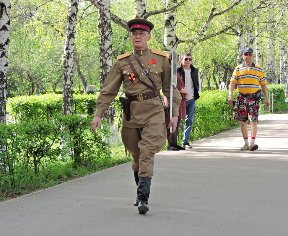Колоритный типаж..., хоть сейчас на съёмки фильма о войне. - Андрей Катков Колоритный типаж..., хоть сейчас на съёмки фильма о войне. - Андрей Катков