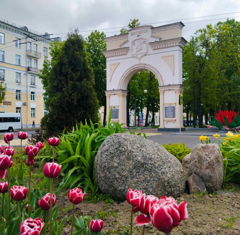 Городской пейзаж - Галина Бобкина