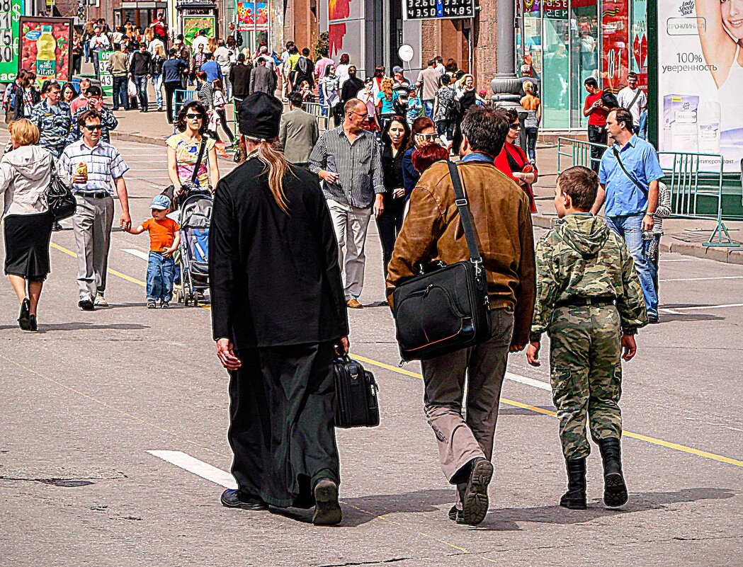 В едином строю.... - Анатолий Колосов
