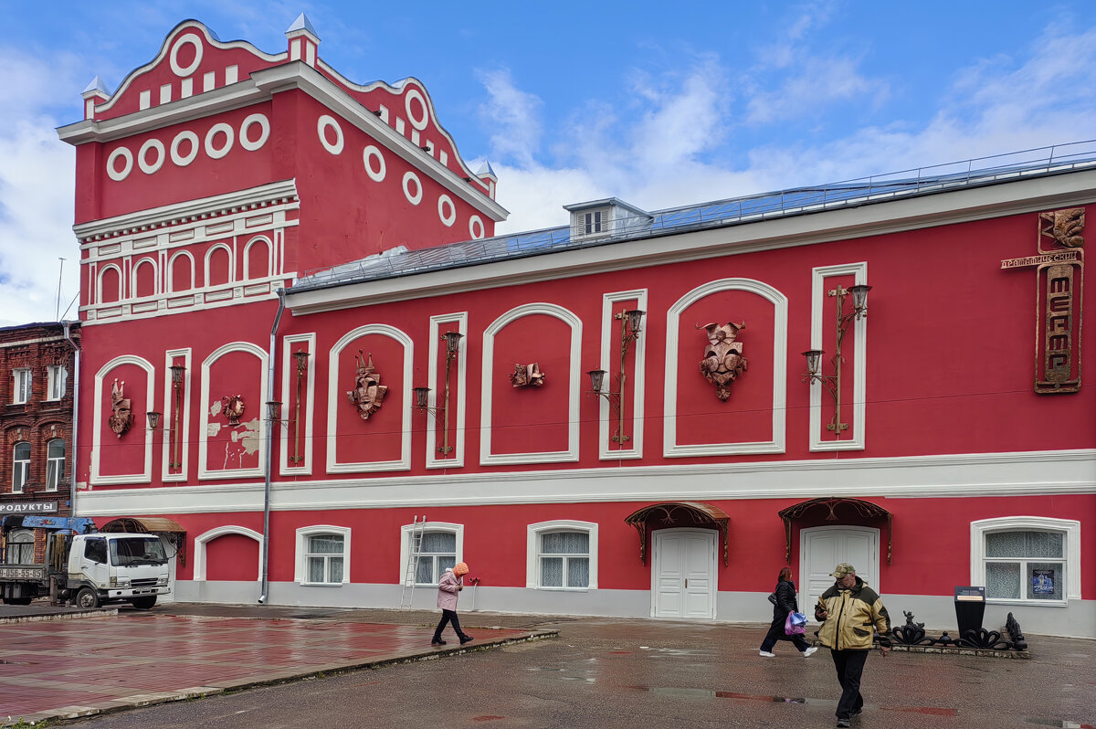 Вышневолоцкий драматический театр - Gen 