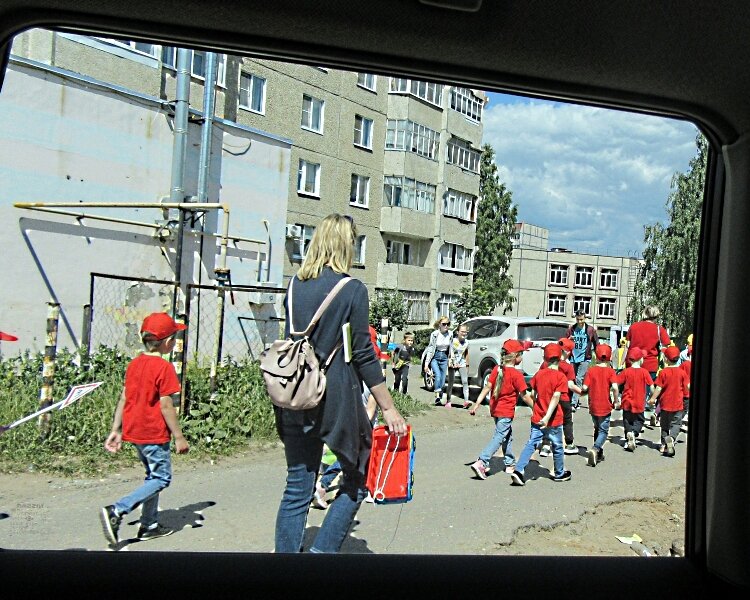 "Не отставать..." - Галина Кузьмина "Не отставать..." - Галина Кузьмина