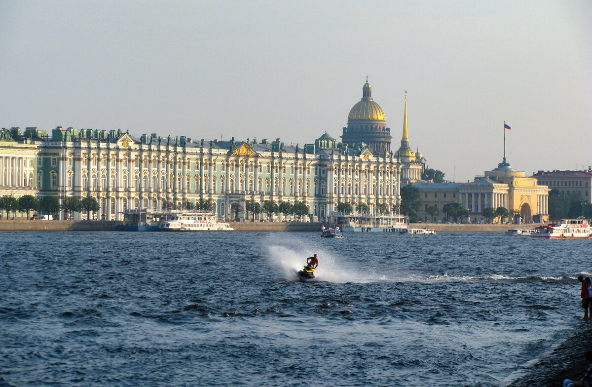 Жаркое лето 2010 года. Санкт-Петербург - Олег Зоркий Жаркое лето 2010 года. Санкт-Петербург - Олег Зоркий