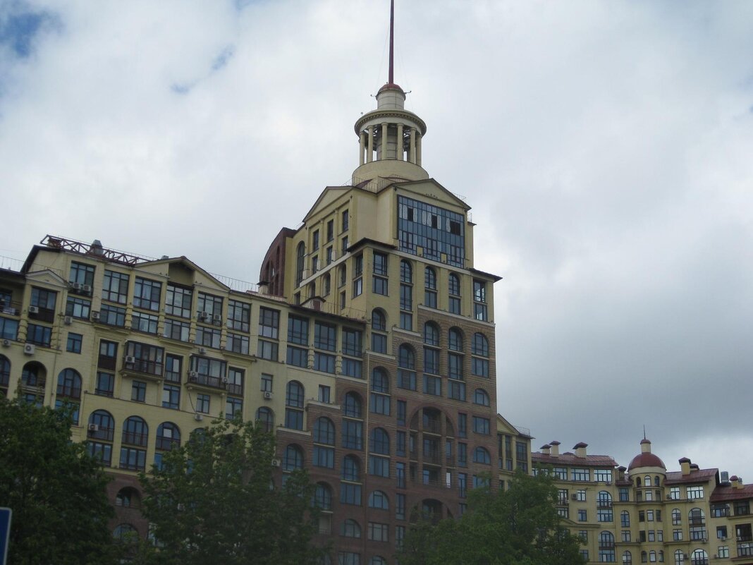 Отель "Ибис" - Дмитрий Никитин Отель "Ибис" - Дмитрий Никитин