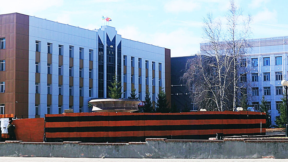 Май...Город после праздника Победы! - Владимир Май...Город после праздника Победы! - Владимир