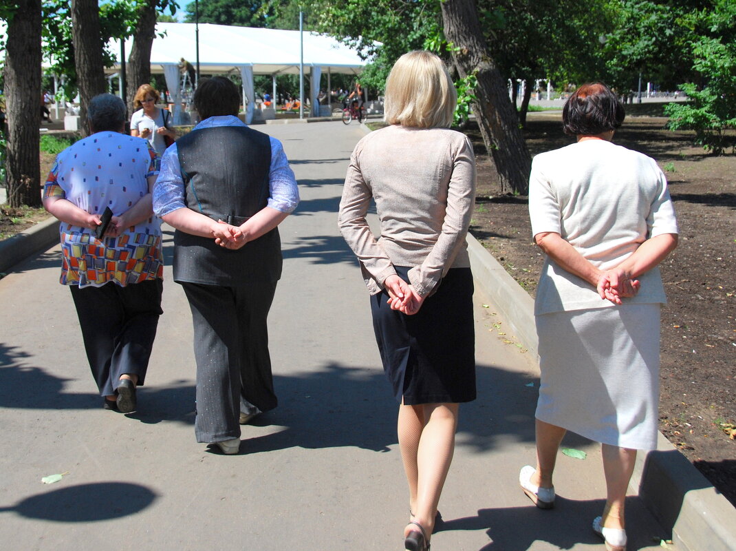 ВЭРИ ИМПОРТЭНД ПЁРСЕНЗ(VIP) - Юрий Вовк ВЭРИ ИМПОРТЭНД ПЁРСЕНЗ(VIP) - Юрий Вовк