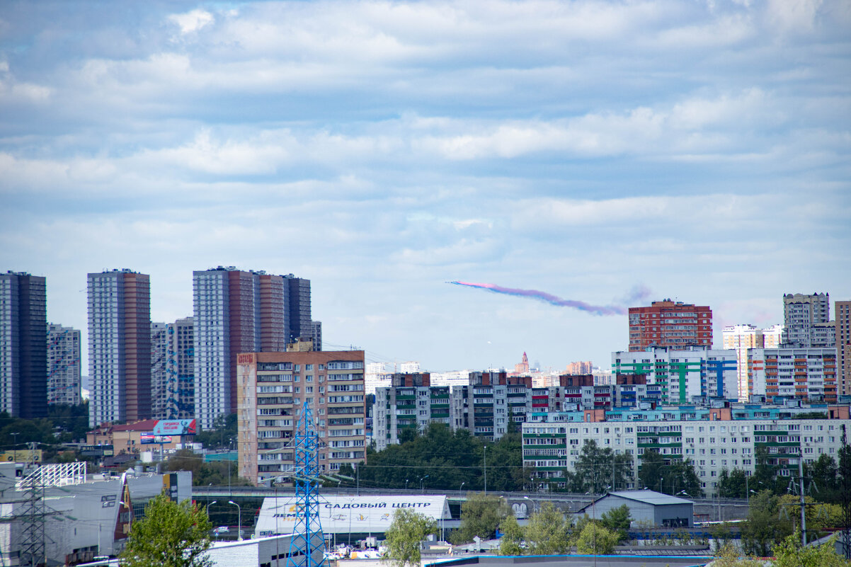 Су-25 возвращаются с парада Победы - Andrew Су-25 возвращаются с парада Победы - Andrew