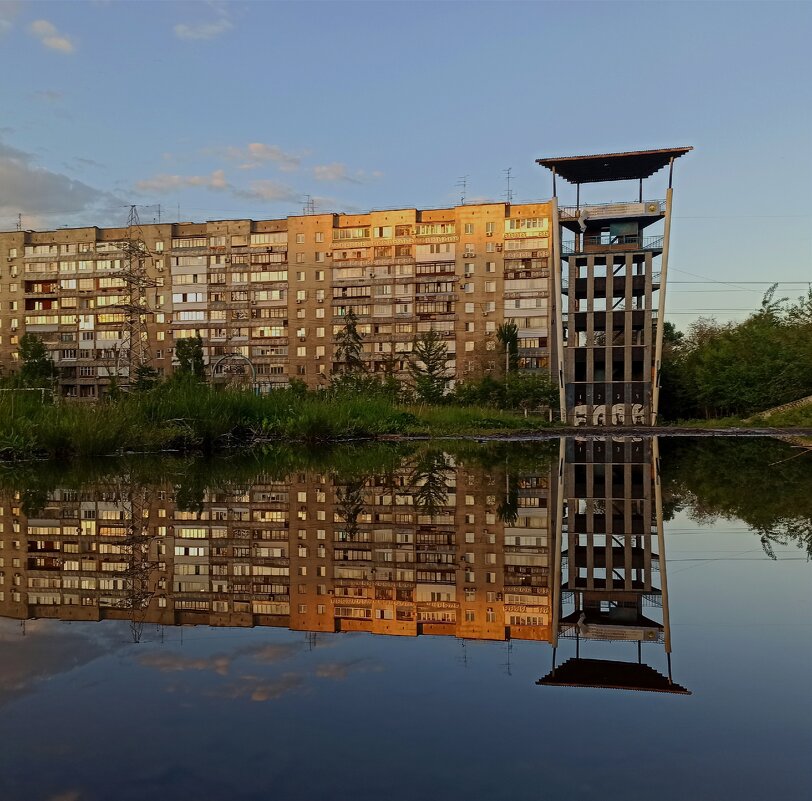 Лужи стадиона - Павел Кореньков Лужи стадиона - Павел Кореньков