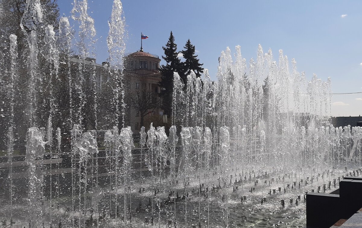 Фонтаны на площади Ленина - Наталья Герасимова Фонтаны на площади Ленина - Наталья Герасимова