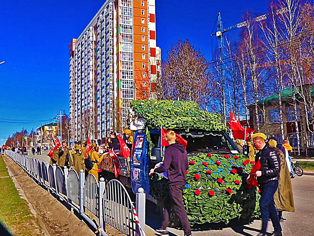 9 Мая...Перед шествием праздничных колонн! - Владимир 