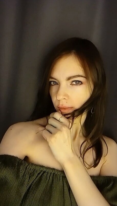 Тёмная, яркая... - Светлана Лапка