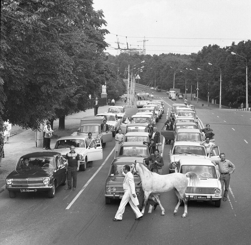 ЭМИЛЬ КИО И БЕЛАЯ ЛОШАДЬ - Юрий Иванов ЭМИЛЬ КИО И БЕЛАЯ ЛОШАДЬ - Юрий Иванов