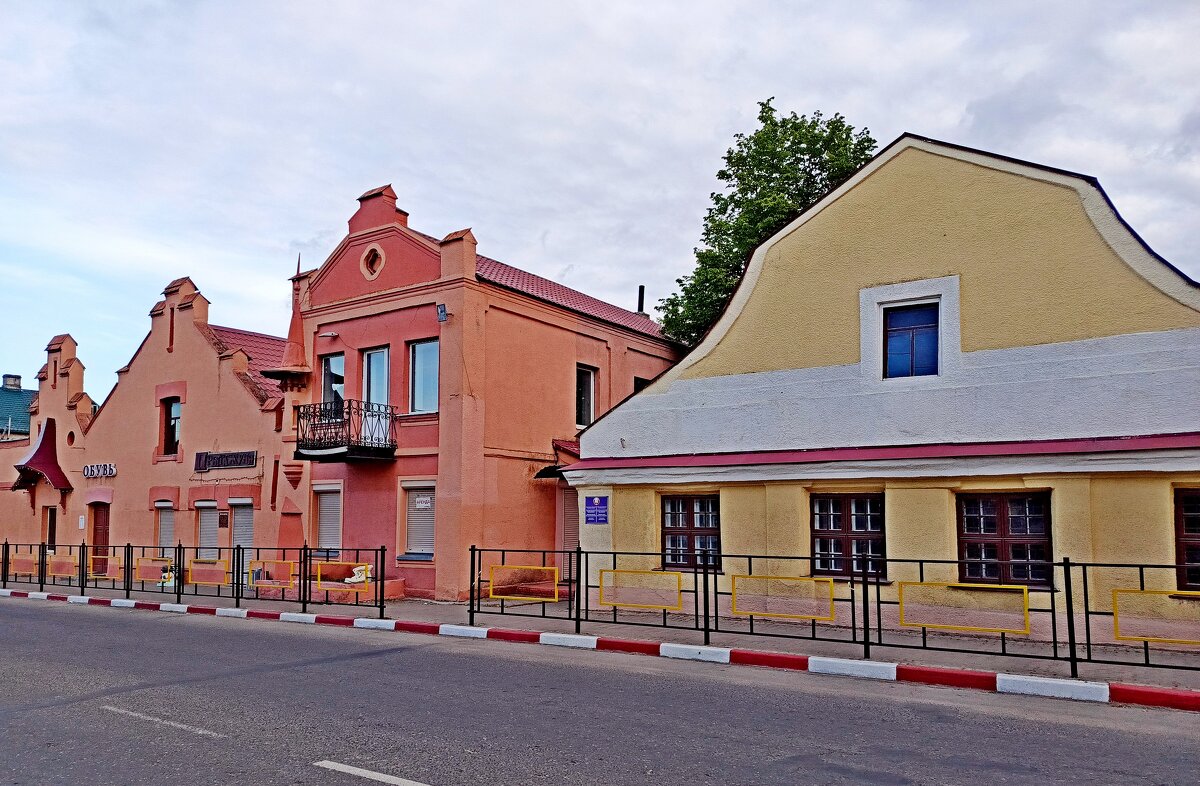 Майская улочка в Поставах. - Vladimir Semenchukov Майская улочка в Поставах. - Vladimir Semenchukov