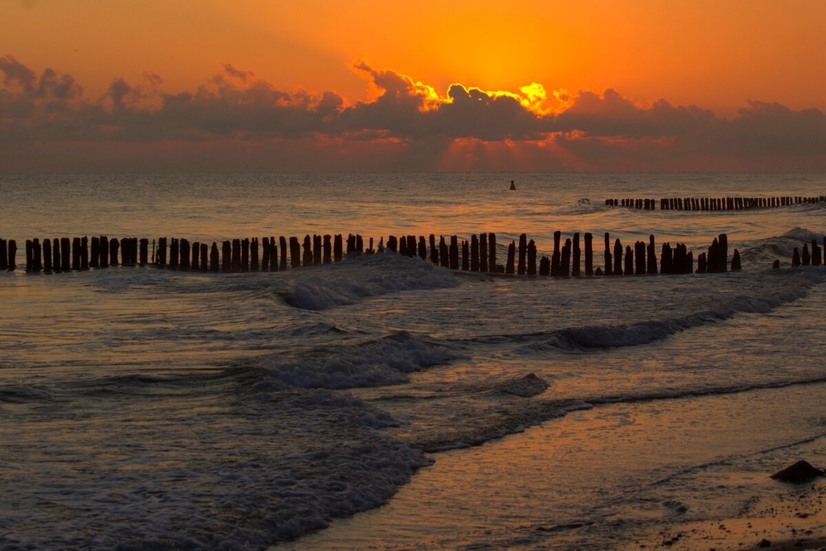 Рассвет в Балтийском море - Юрий. Шмаков