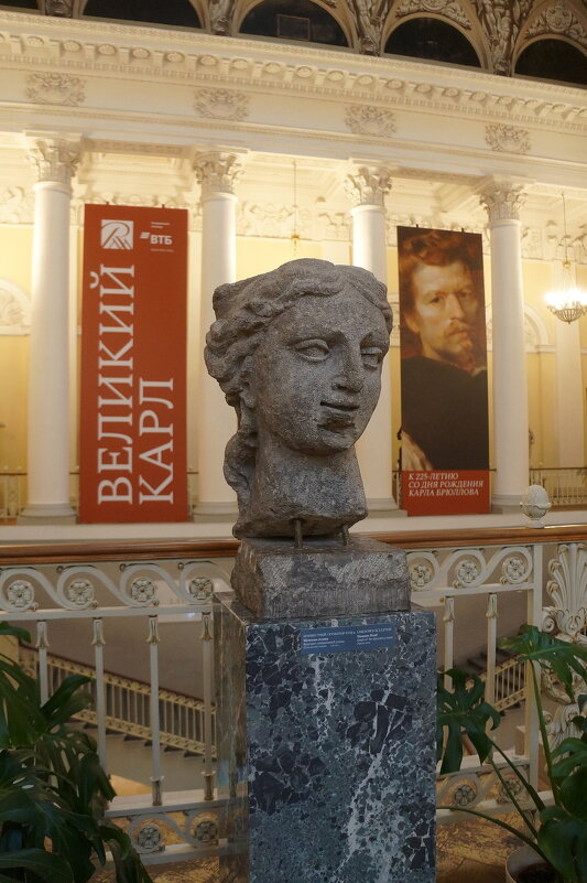 Женская голова / Неизвестный скульптор XVIII века - zavitok * Женская голова / Неизвестный скульптор XVIII века - zavitok *