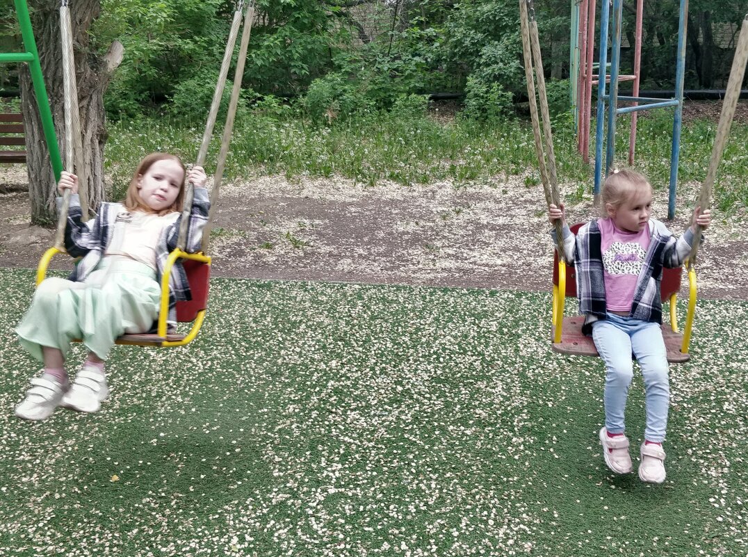 Крылатые качели,летят,летят... - Андрей Хлопонин