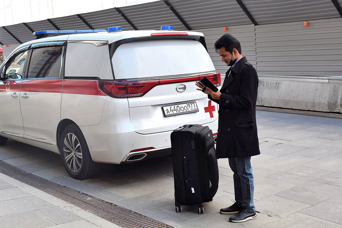Московский сервис. В ожидании такси. - Татьяна Помогалова Московский сервис. В ожидании такси. - Татьяна Помогалова