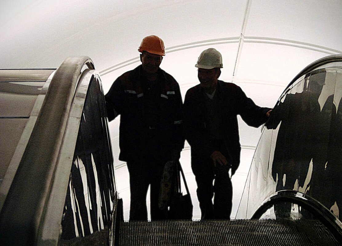 Люди подземки ! Наш авангард ! ) - Анатолий Колосов