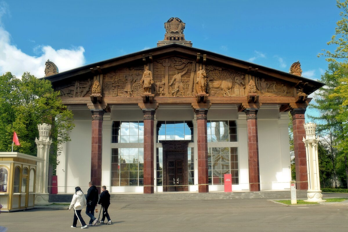 Павильон «Кареелия» на ВДНХ. - Татьяна Помогалова