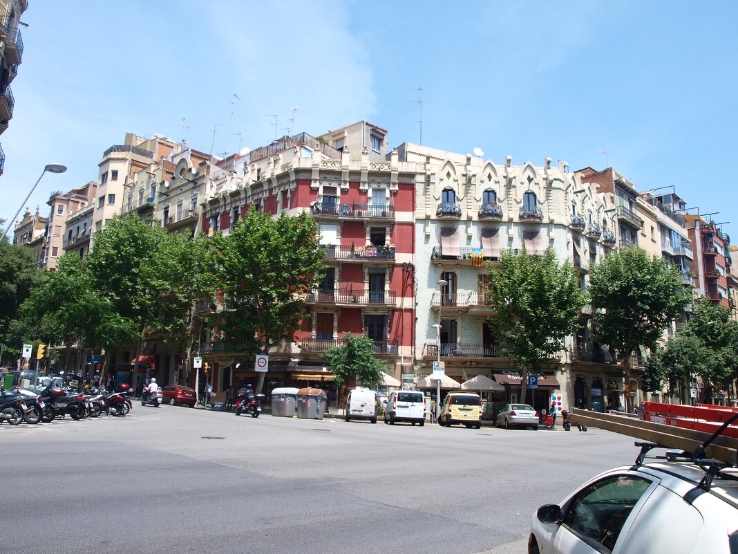 Барселона. - Владимир Драгунский Барселона. - Владимир Драгунский