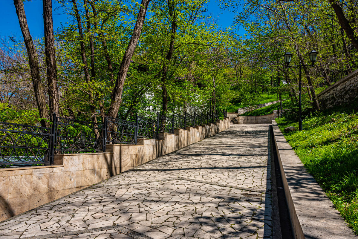 *** - Дмитрий Лупандин