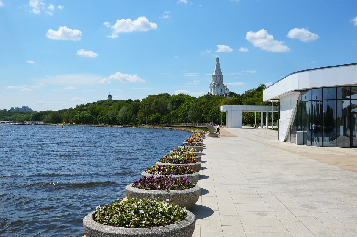 Москва. Парк Коломенское. - Наташа ***** Москва. Парк Коломенское. - Наташа *****