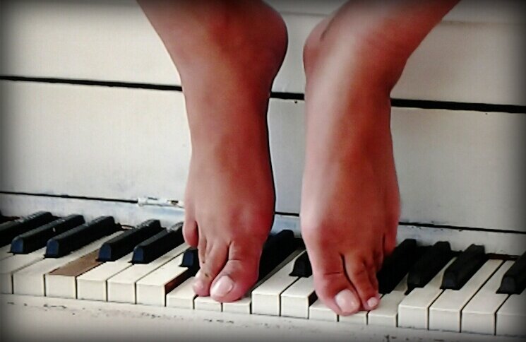 Пьеса - Виктор  /  Victor Соболенко  /  Sobolenko