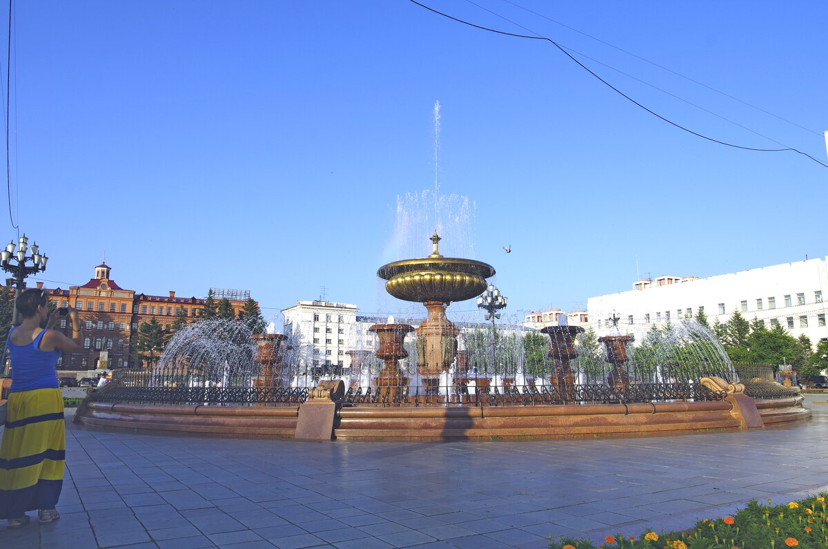 Фонтан на центальной площади - Сергей Швечков