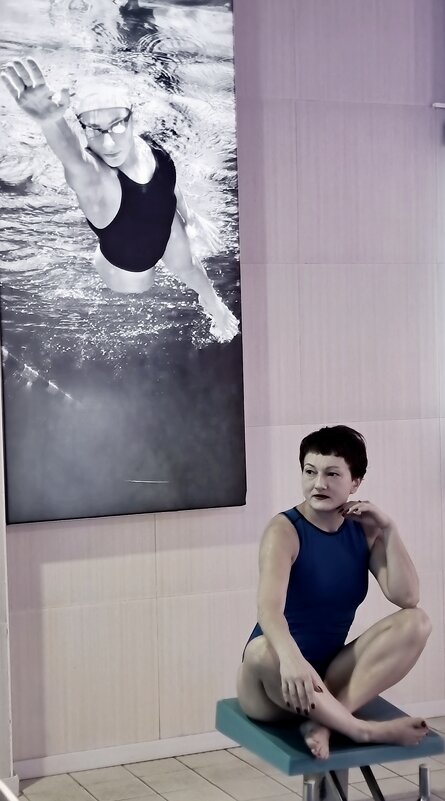 В бассейне - Лана В бассейне - Лана