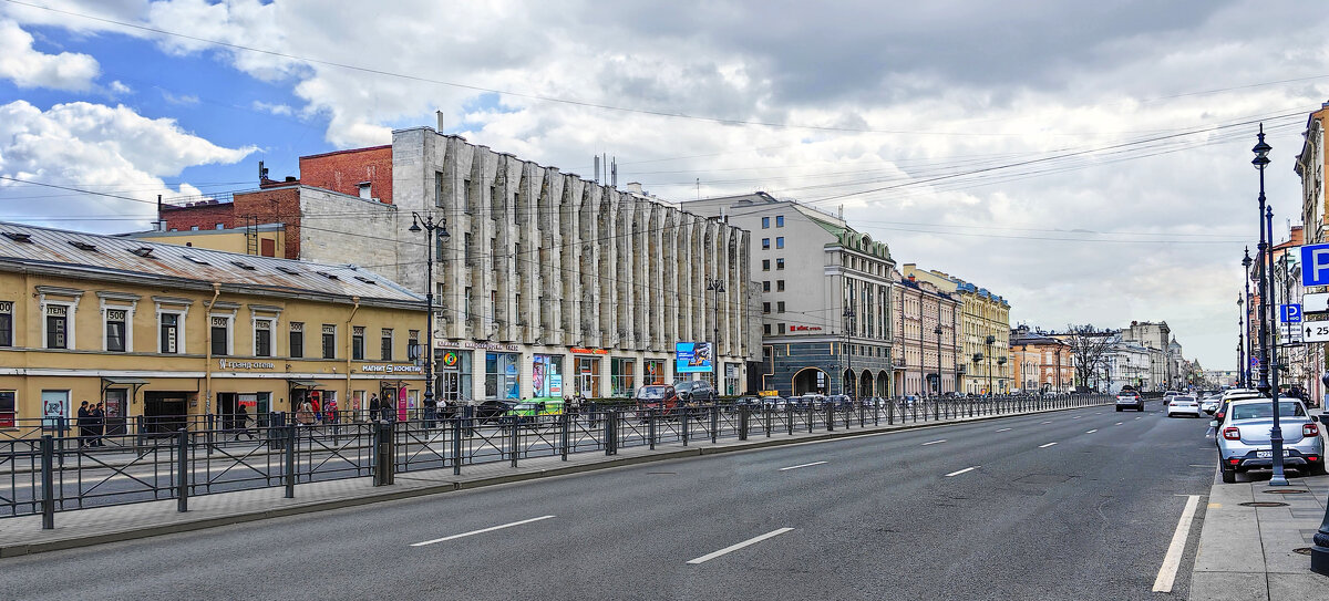Гуляем по Лиговке. Петербургские пейзажи - Стальбаум Юрий Гуляем по Лиговке. Петербургские пейзажи - Стальбаум Юрий