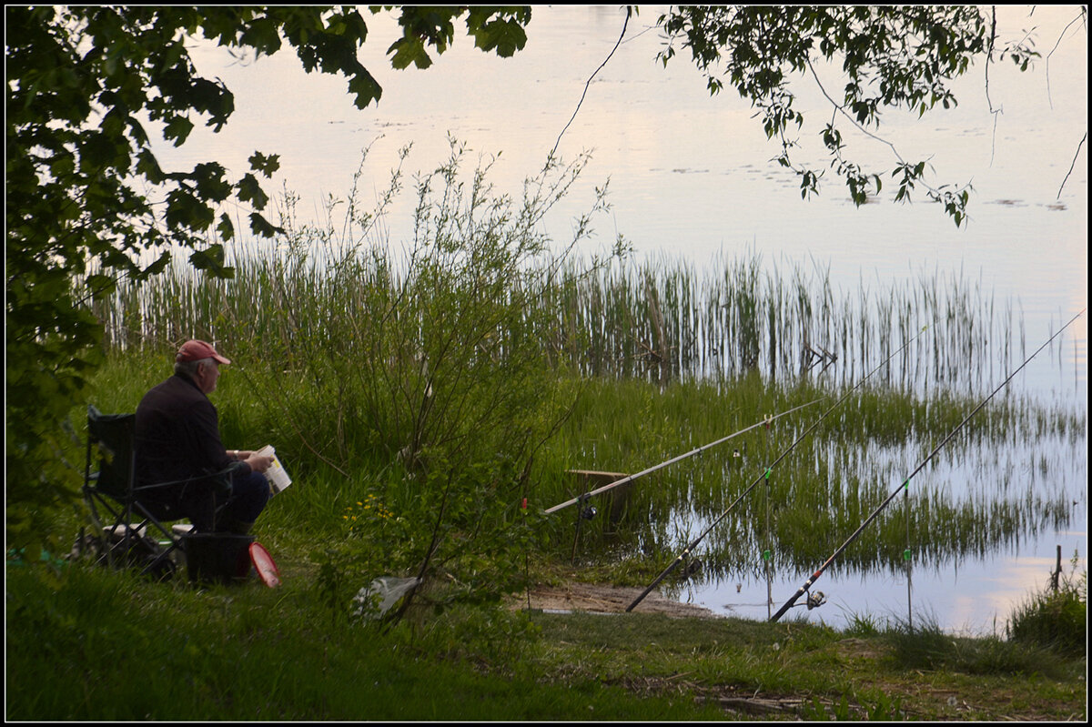 С рыбачком.... - Aleksandr Gal