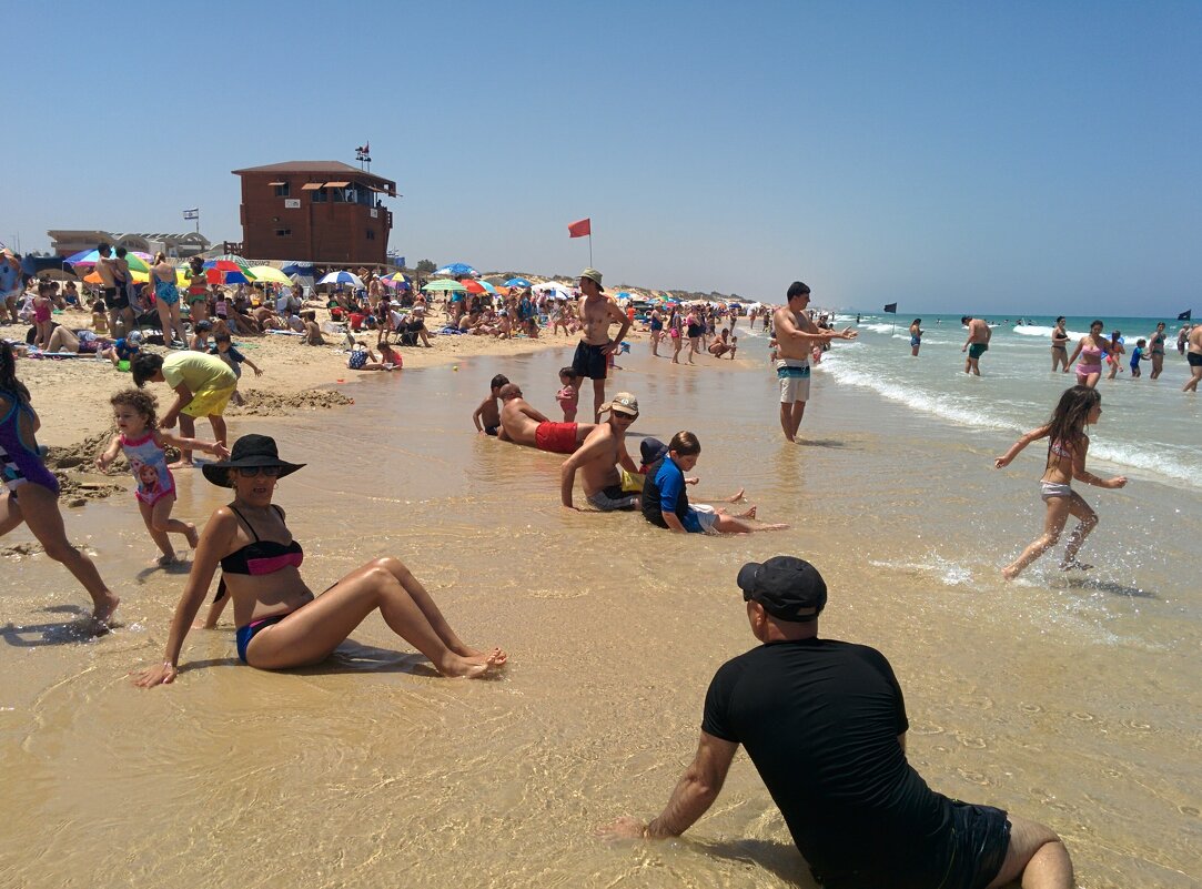 На нашем пляже. - Светлана Хращевская На нашем пляже. - Светлана Хращевская