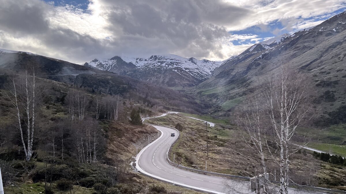 Andorra La Vella: Rundreise in Spanien,"The Natural World" (Мир Природы) - "The Natural World" Александер Andorra La Vella: Rundreise in Spanien,"The Natural World" (Мир Природы) - "The Natural World" Александер