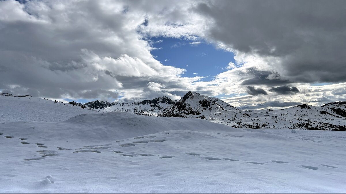 Andorra La Vella: Rundreise in Spanien,"The Natural World" (Мир Природы) - "The Natural World" Александер Andorra La Vella: Rundreise in Spanien,"The Natural World" (Мир Природы) - "The Natural World" Александер