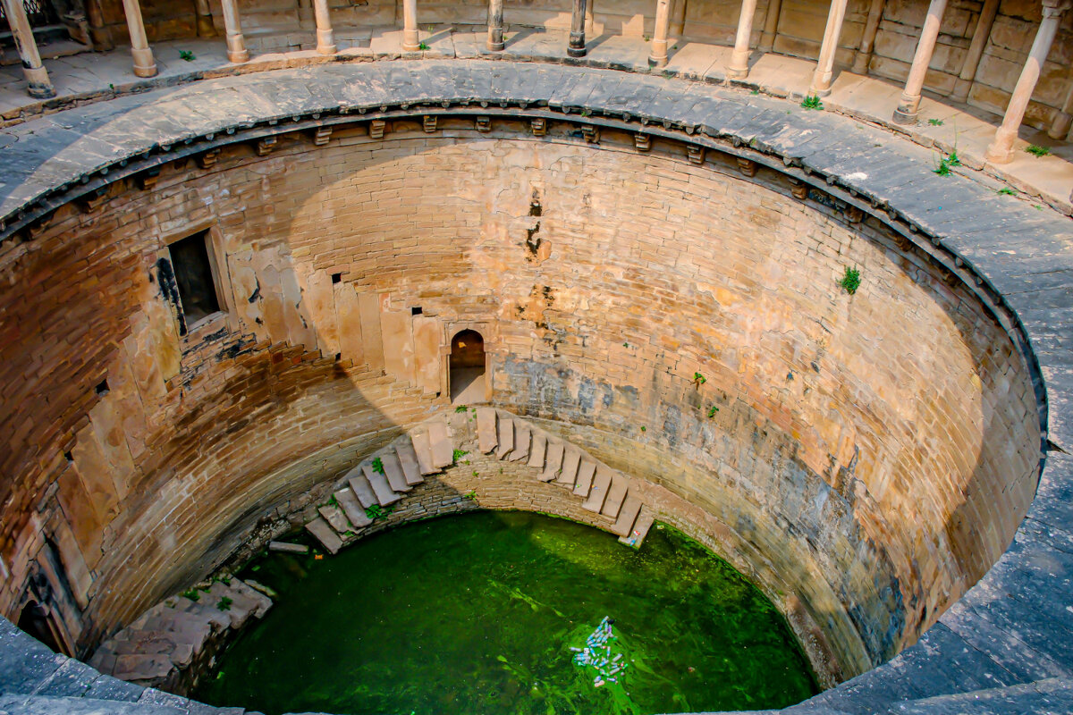 Вторые запасы воды в форте Гвалиор - Георгий А Вторые запасы воды в форте Гвалиор - Георгий А