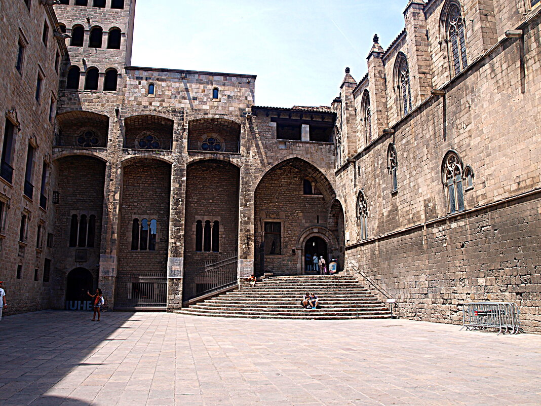 Барселона. - Владимир Драгунский Барселона. - Владимир Драгунский