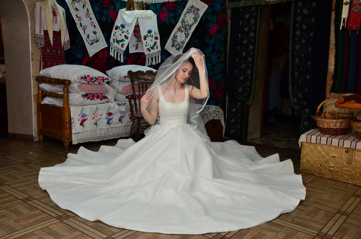 А как Вам платье ? - александр донченко А как Вам платье ? - александр донченко