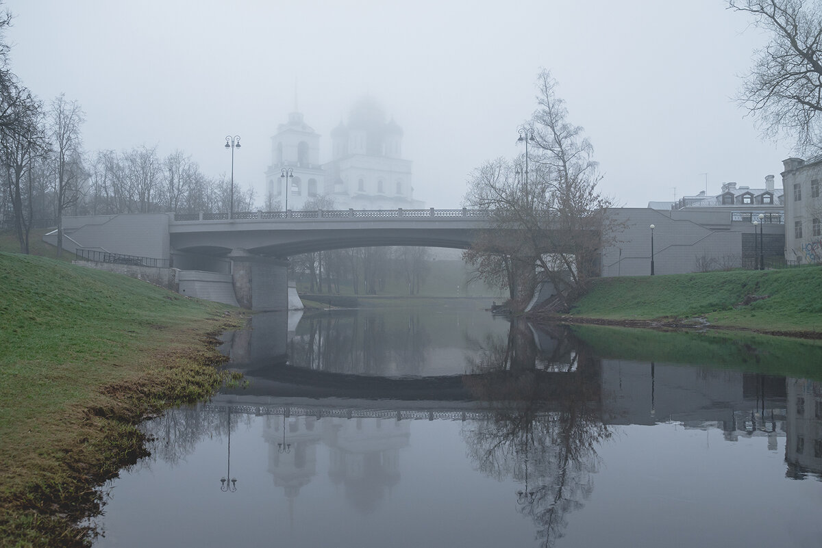 Туманный город Псков - Виктор Желенговский Туманный город Псков - Виктор Желенговский