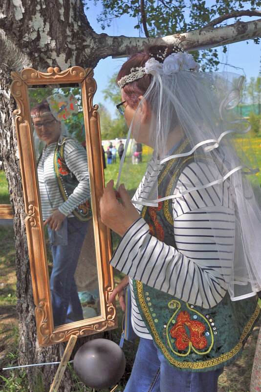 свет мой зеркальце скажи... )) - Владимир Хиль