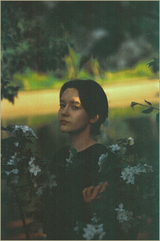 Кристина, яблоня и озеро - Алексей Хвастунов