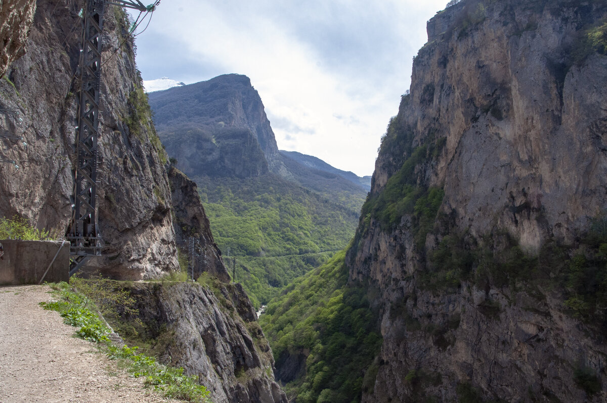 Старая балкарская дорога в горные аулы - Gen Старая балкарская дорога в горные аулы - Gen