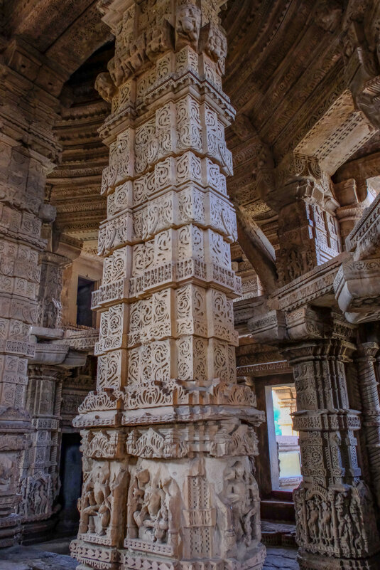 Интерьер храма Саас Баху (2) - Георгий А Интерьер храма Саас Баху (2) - Георгий А