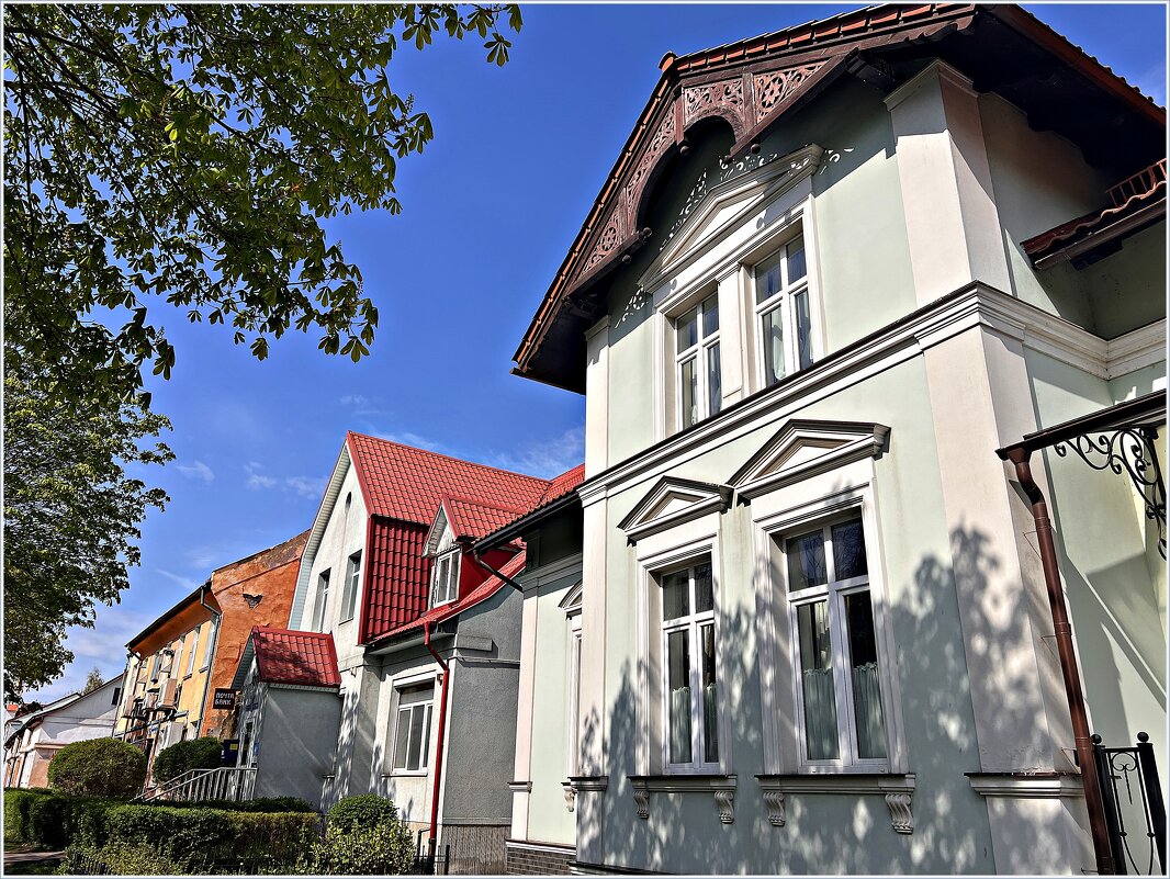 Домики Правдинска. - Валерия Комова