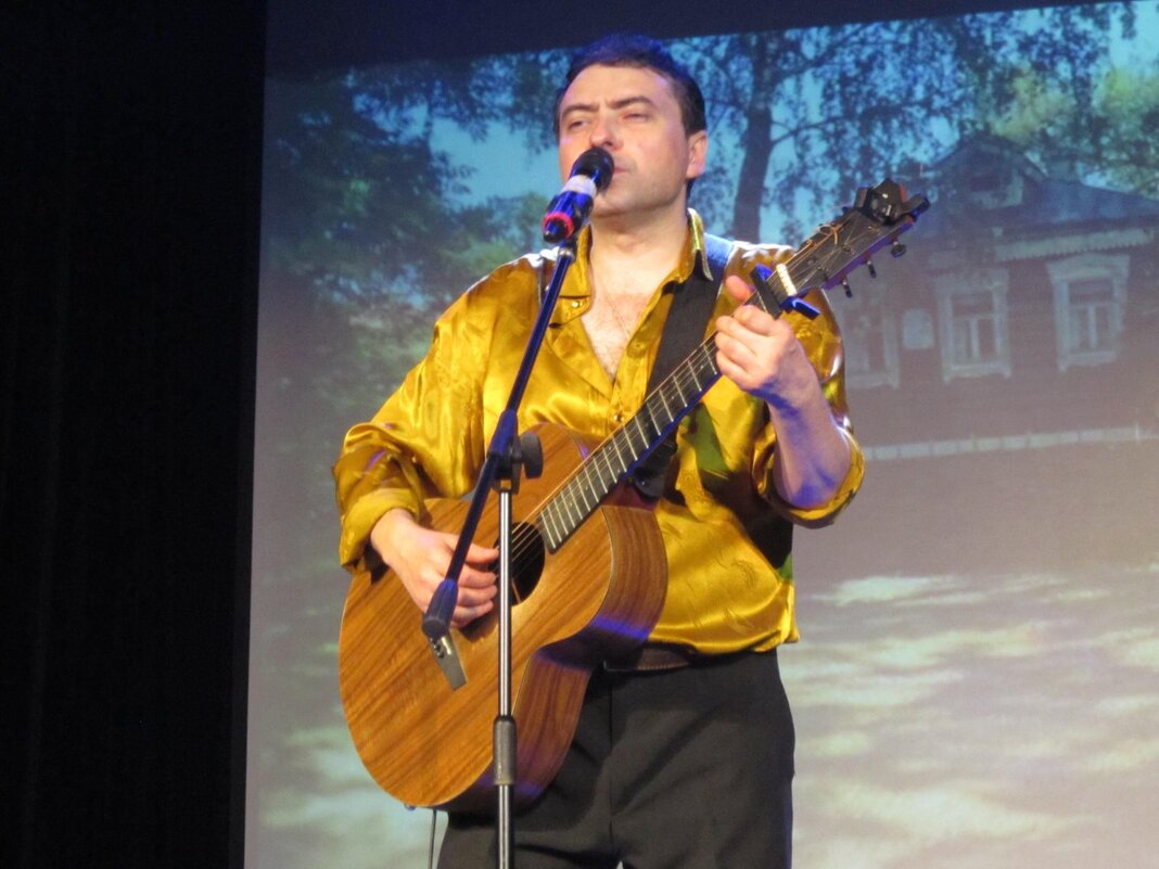 Поёт Павел Пикалов - Дмитрий Никитин