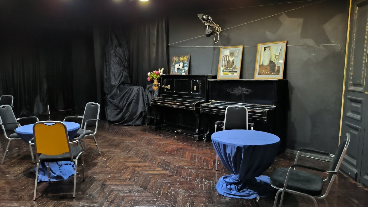 В ожидании спектакля здесь можно отдохнуть. - Ольга В ожидании спектакля здесь можно отдохнуть. - Ольга