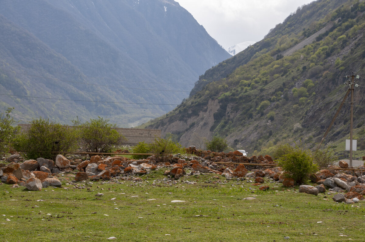 Верхняя Балкария. Древний могильник - Gen Верхняя Балкария. Древний могильник - Gen