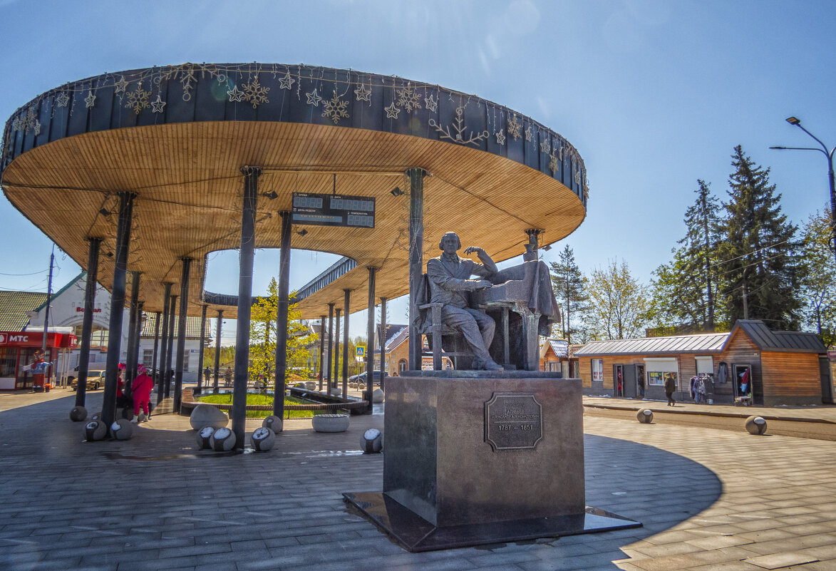 Рабочий поселок Шаховская. Привокзальная площадь - Сергей Цветков