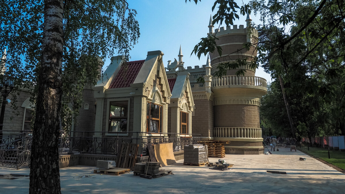 Уголок Москвы - юрий поляков