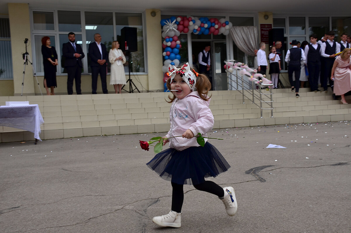 И ещё один ... Самый Последний Звонок - александр донченко