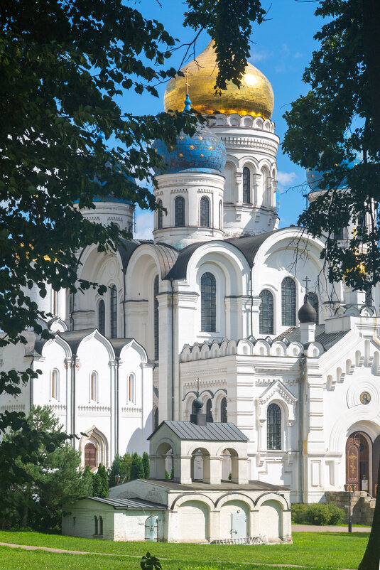 Монастырь - k-e-r-g-u-d-u DM